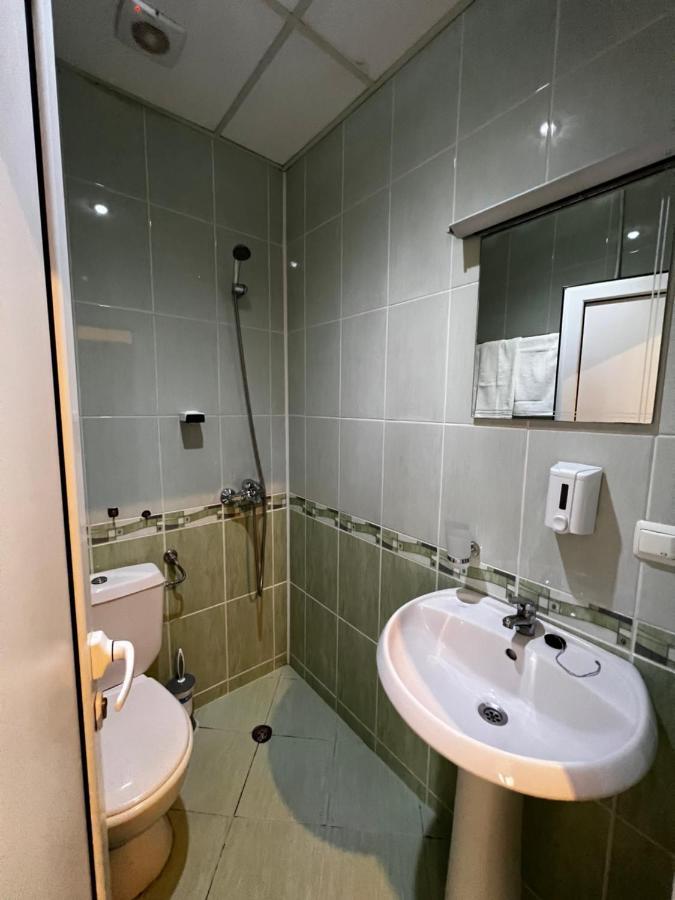 Hotel Central Balchik Extérieur photo